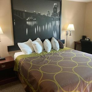 King Room Mobility accessible